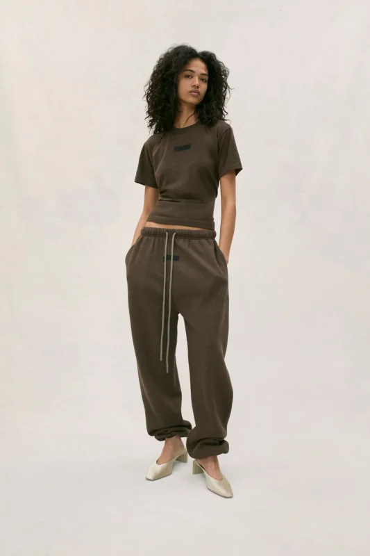Studio_Core_Look28_004_V1_900x